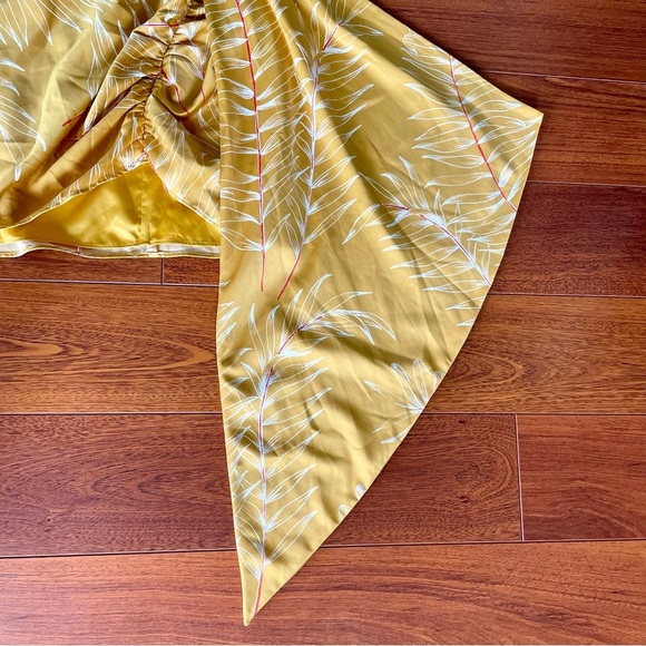 Camila Coelho Antonia Mini Dress in Gold Tropical REVOLVE size large NWT - Picture 5 of 16